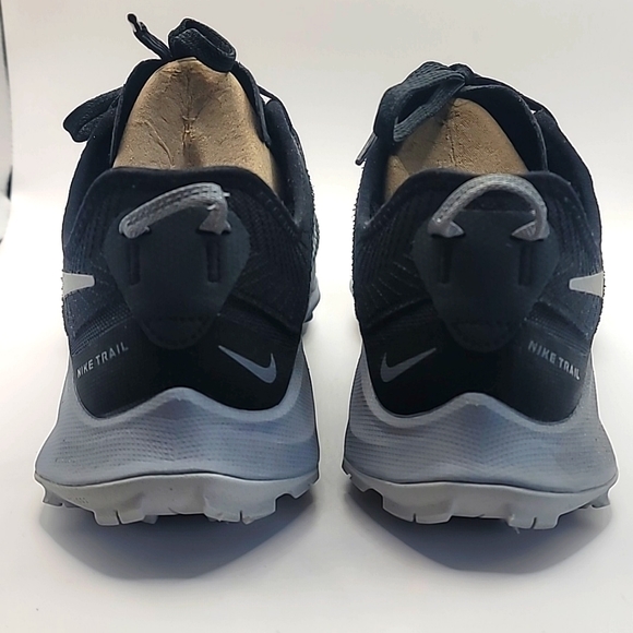 New w/Box Nike Air Zoom Terra Kiger 8 "Black/Pure Platinum/Anthracite/Wolf Grey" - Picture 4 of 8